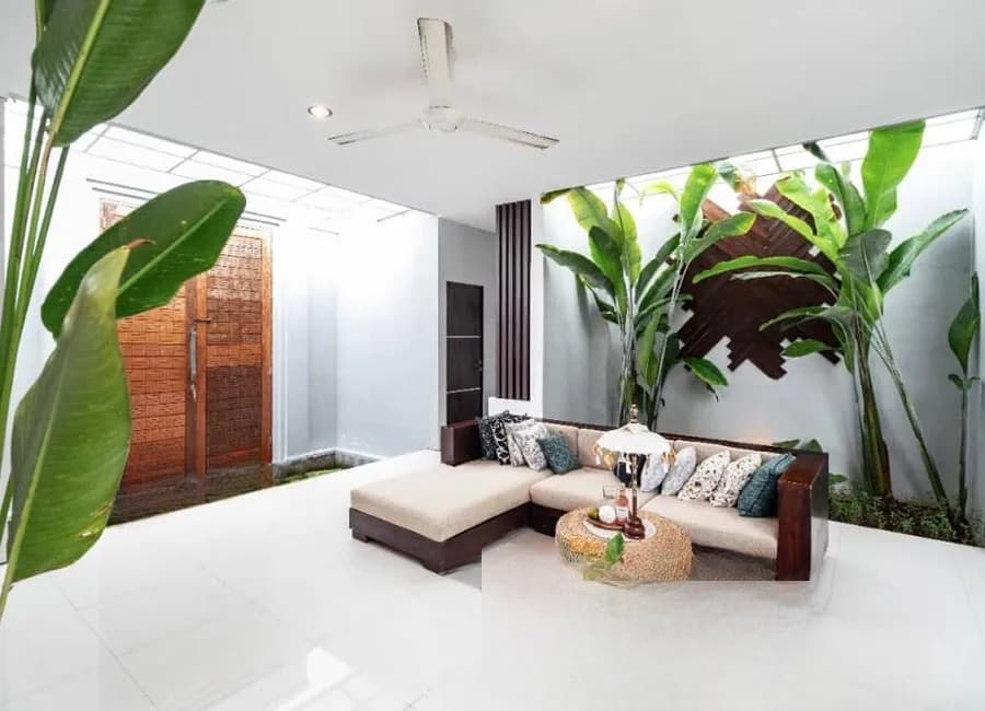 4 BR villa in Kerobokan Seminyak 2