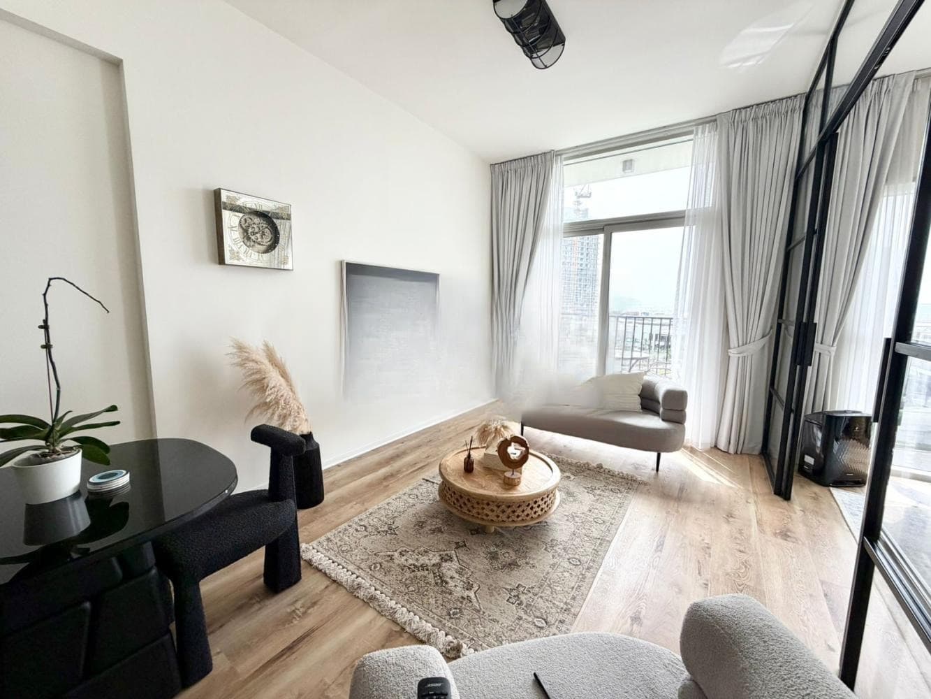 2 Bedroom Apartment in Socio Tower 1 3