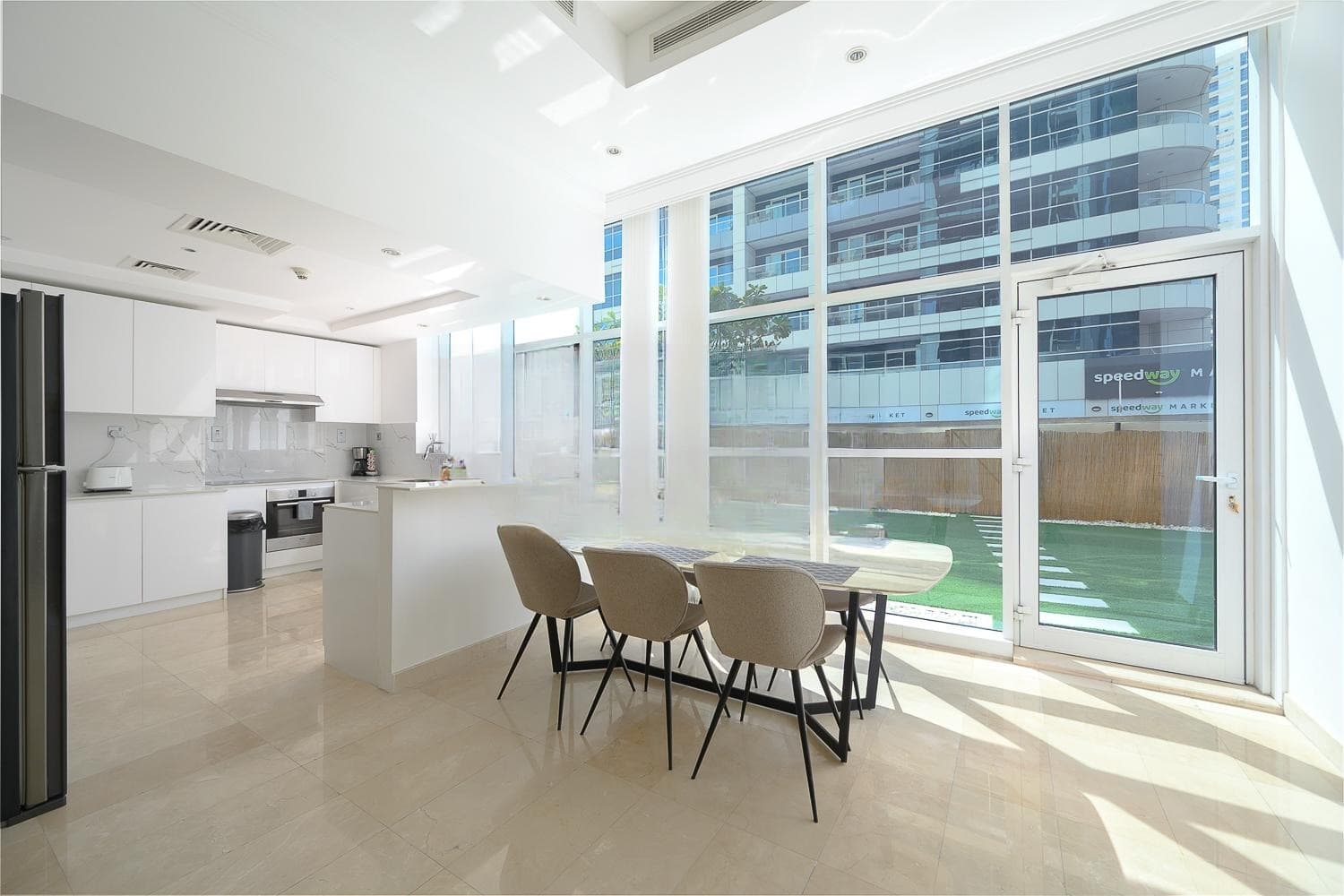3 Bedroom Apartment in Marina Gate 1 3