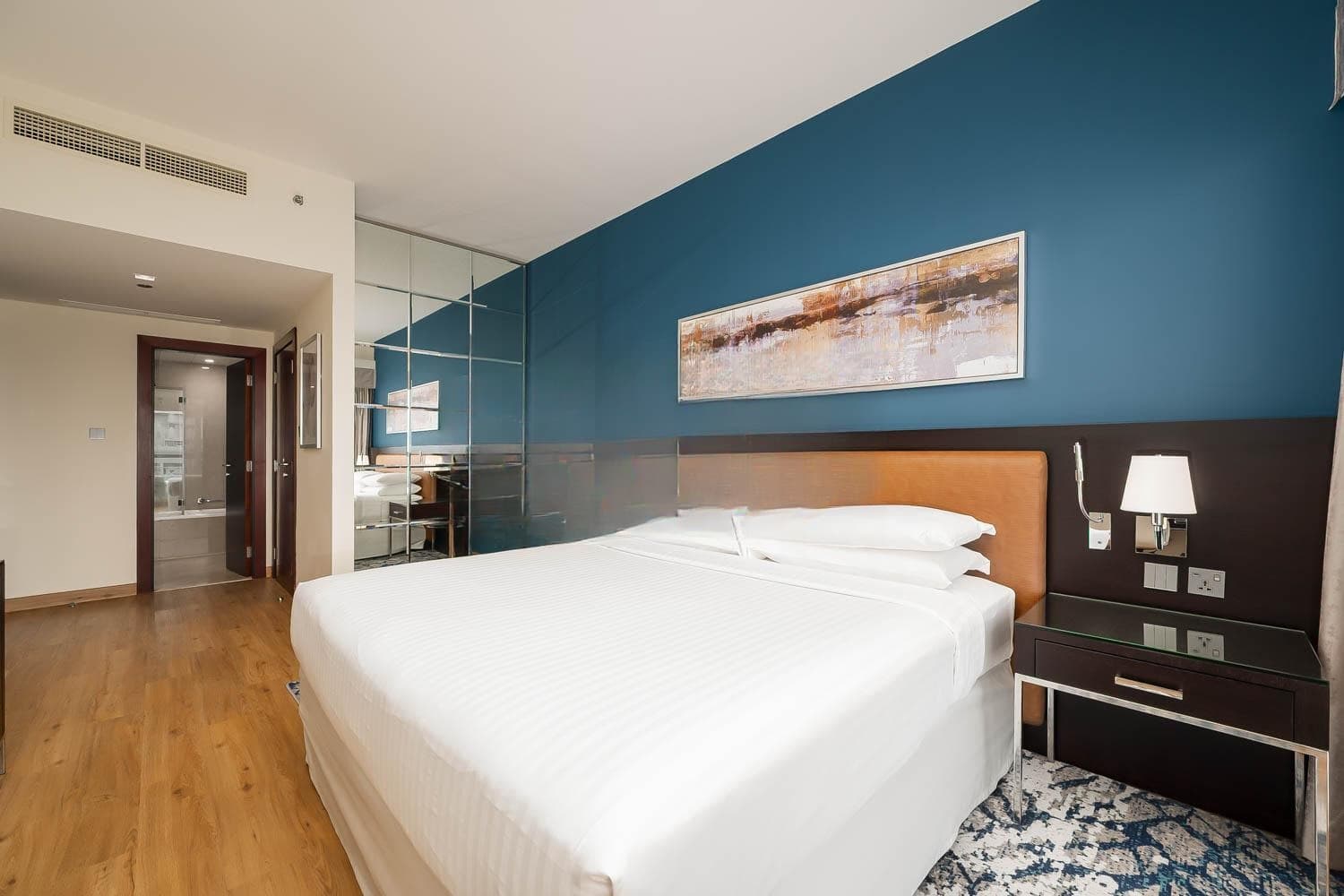 2 Bedroom Apartment in Four Points by Sheraton 3