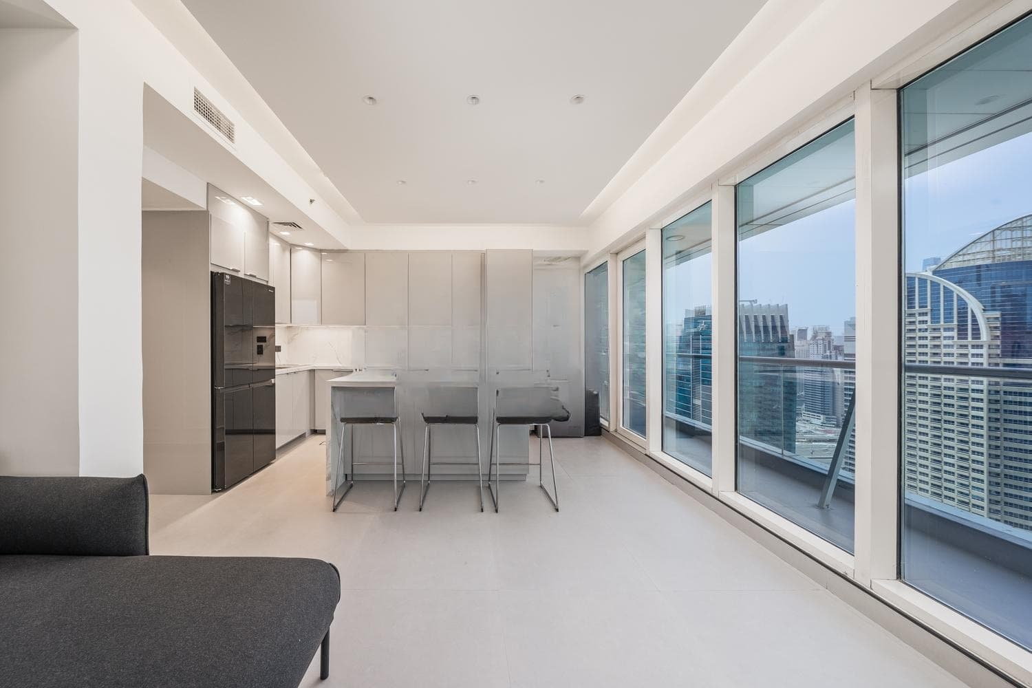 3 Bedroom Apartment in Bonnington Tower 4