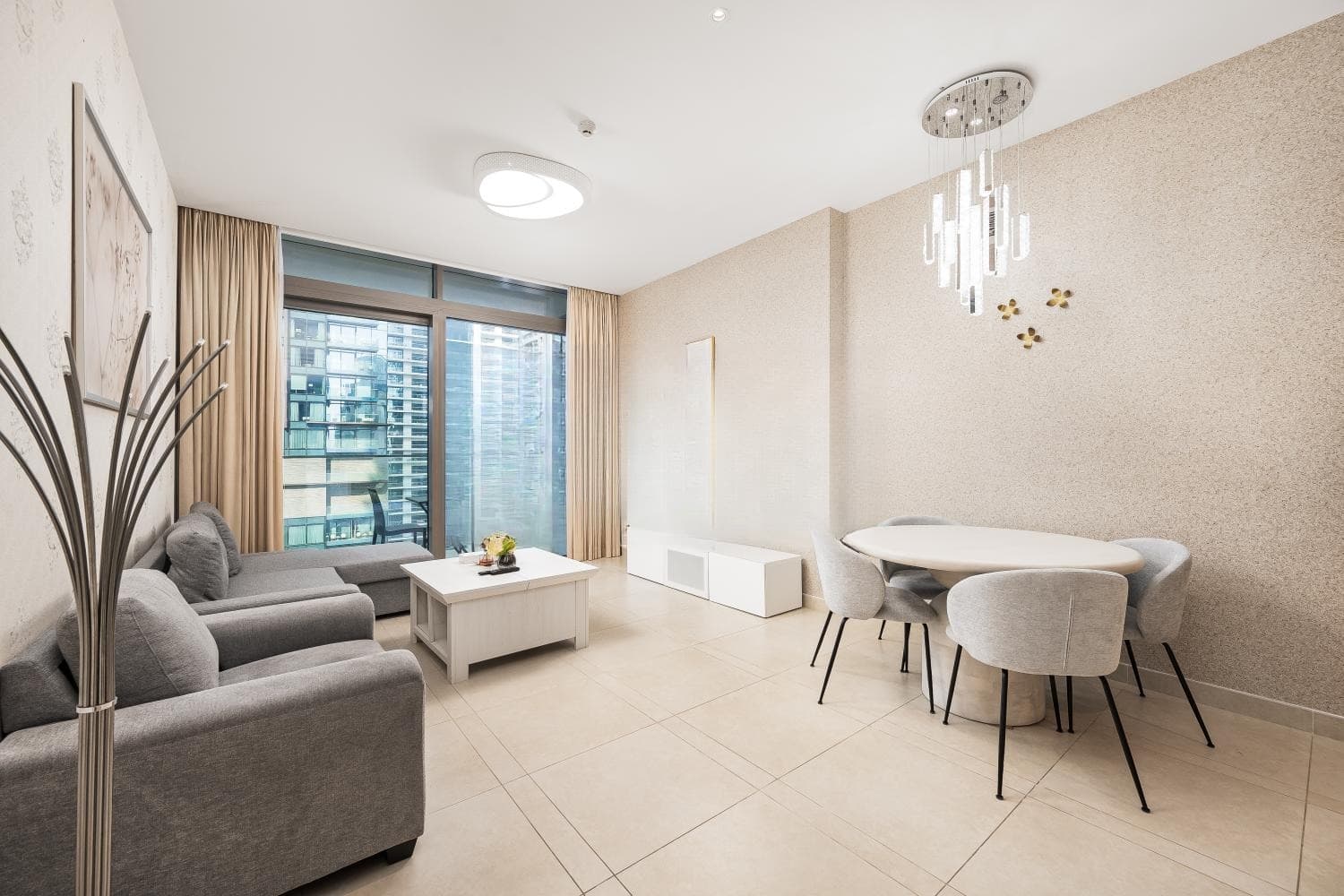2 Bedroom Apartment in Marina Gate 1 4