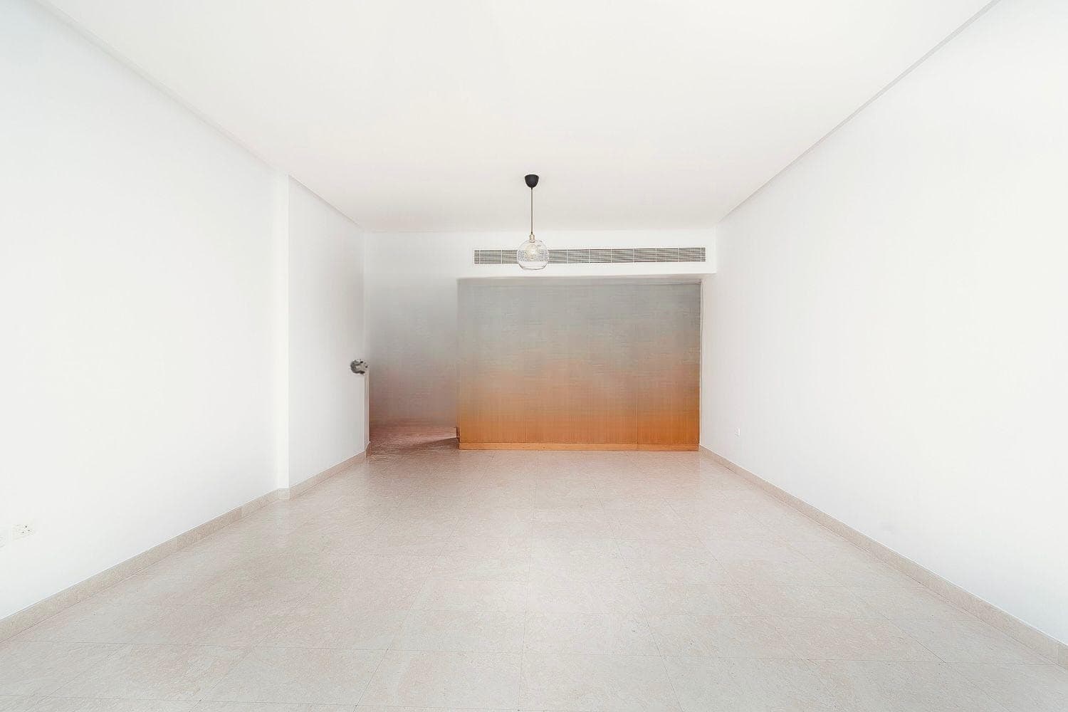 1 Bedroom Apartment in Lakeside Residence 4