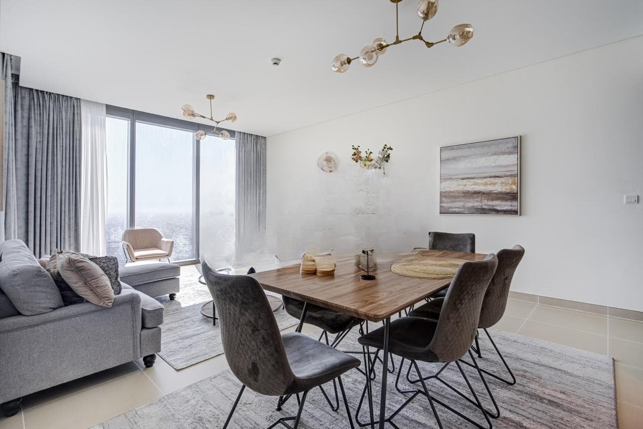 2 Bedroom Apartment in 5242 Tower 1