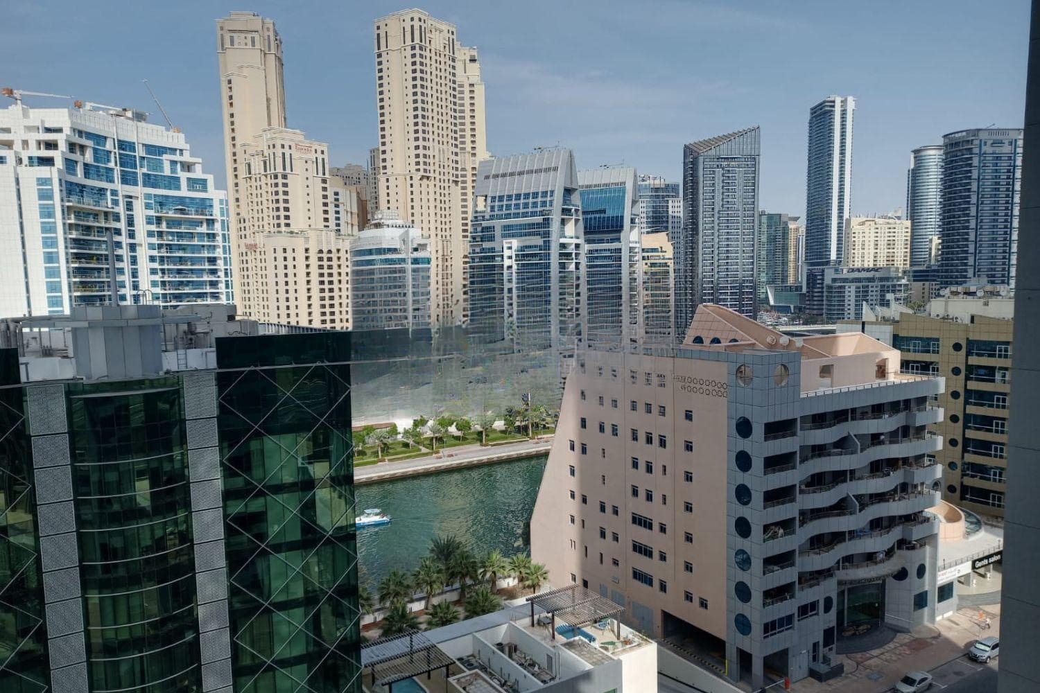 2 Bedroom Apartment in 5242 Tower 1 4