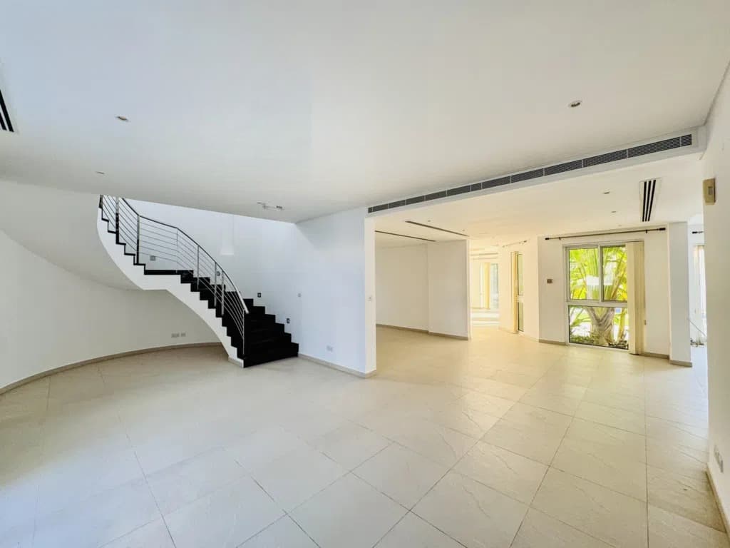 4+1BR Villa for Rent in Al Mouj Muscat – Near Beach Park 4