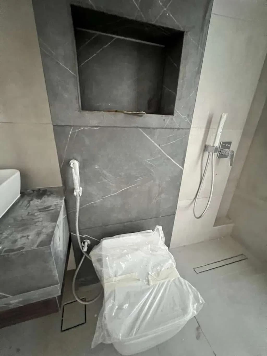 6-bedroom villa for sale in Muscat 4
