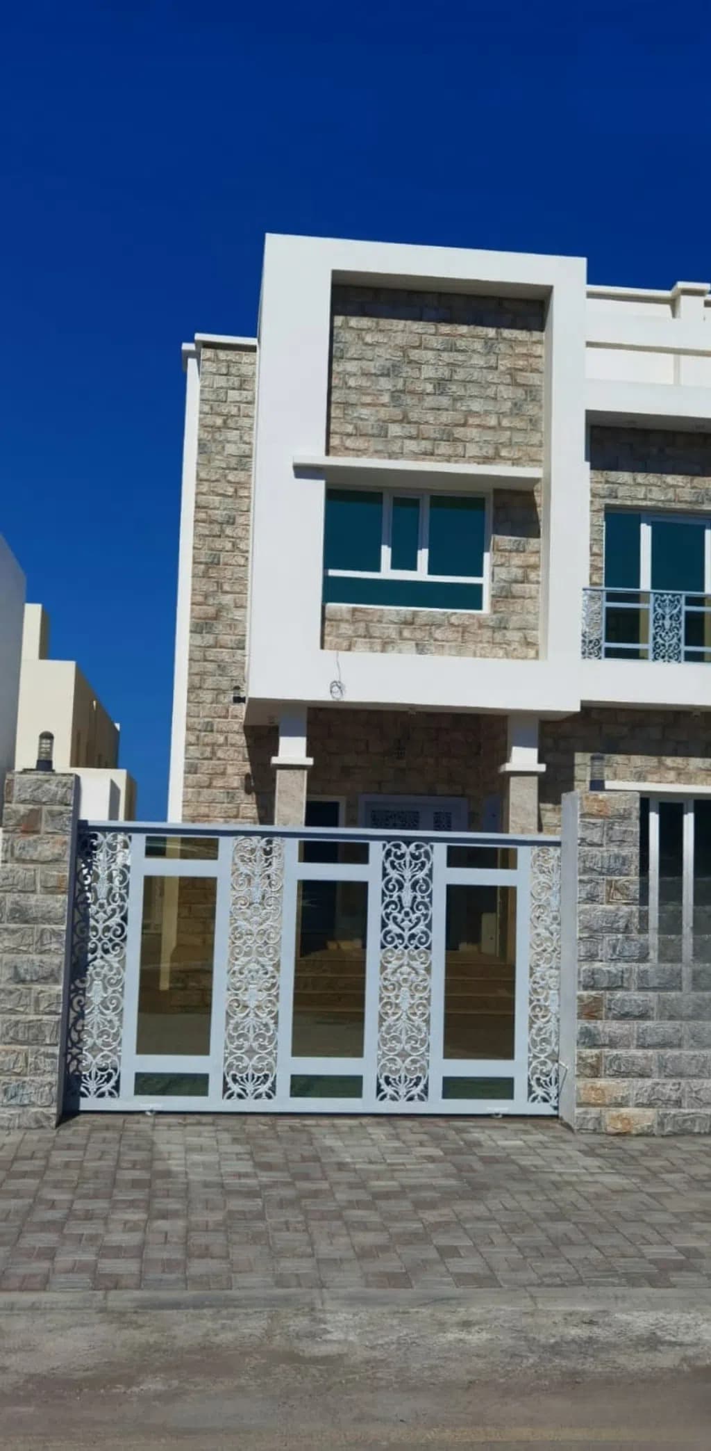 6-bedroom villa for sale in Muscat 5