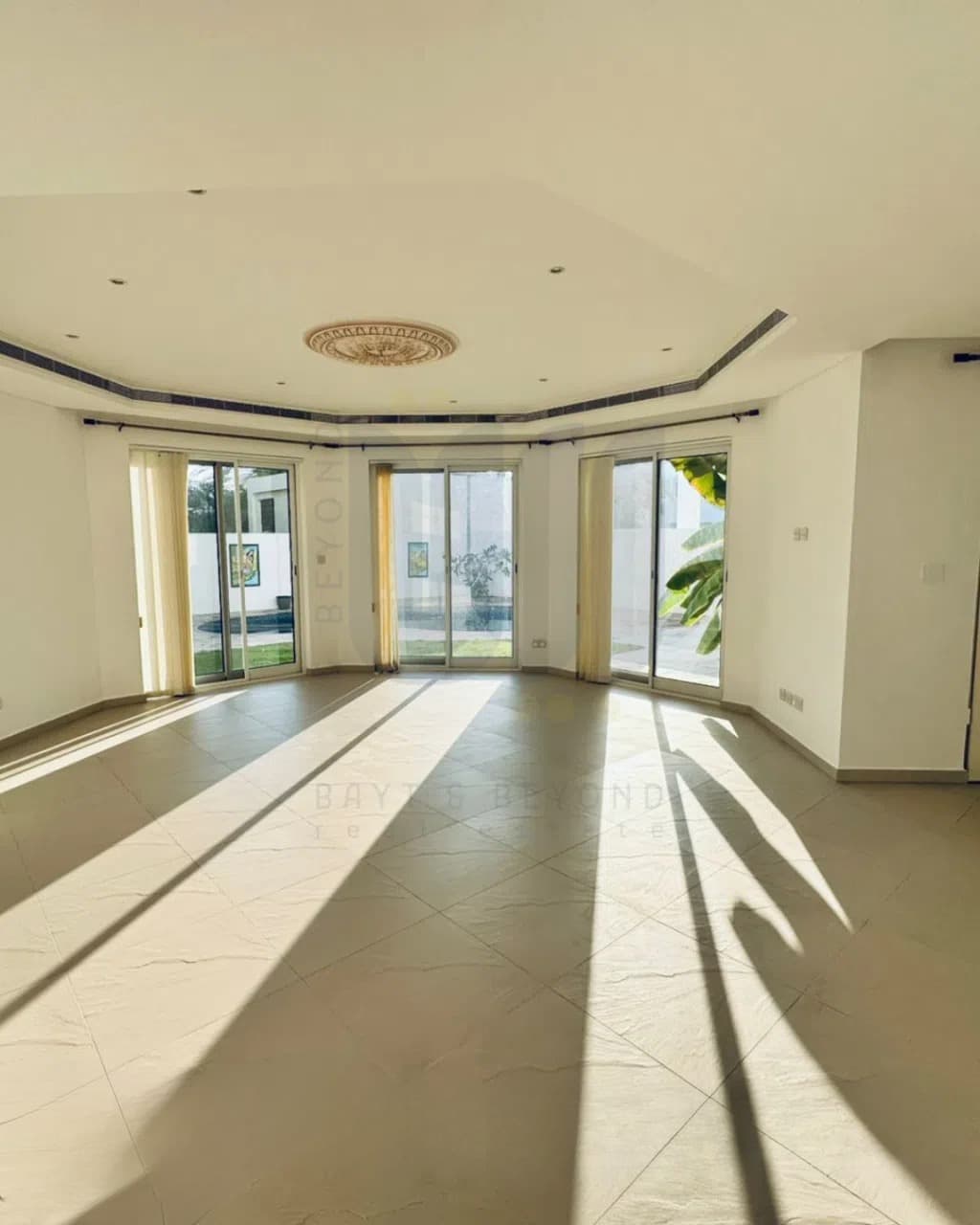 4-bedroom villa for rent in Muscat 2