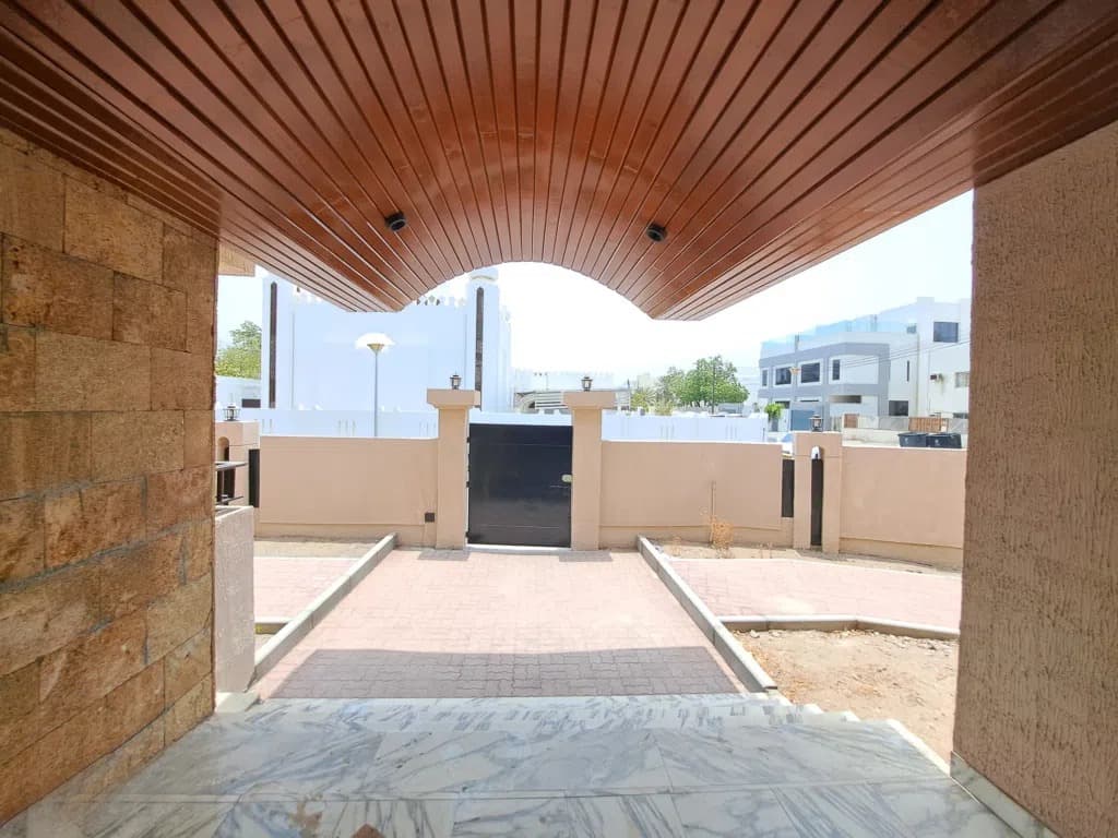 6-bedroom villa for rent in Muscat