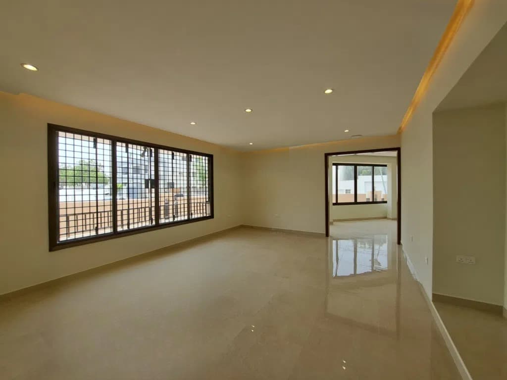6-bedroom villa for rent in Muscat 2