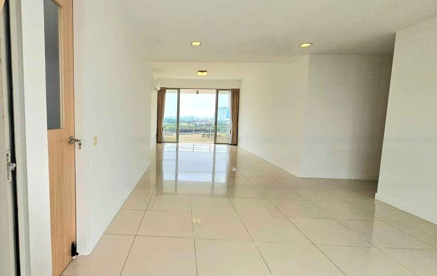 RiverEdge (D15), Condominium - For Rent 5