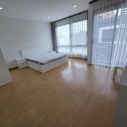 5 Punna Withi 31 Alley, Khwaeng Bang Chak, Khet Phra Khanong 2