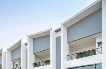 5 Punna Withi 31 Alley, Khwaeng Bang Chak, Khet Phra Khanong 5