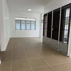 House for Rent: Detached Single-Story House Near BTS Thong L 3